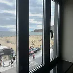 Na Crista Da Onda Nazaré