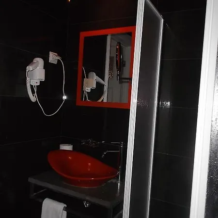 Na Crista Da Onda Affittacamere 2*